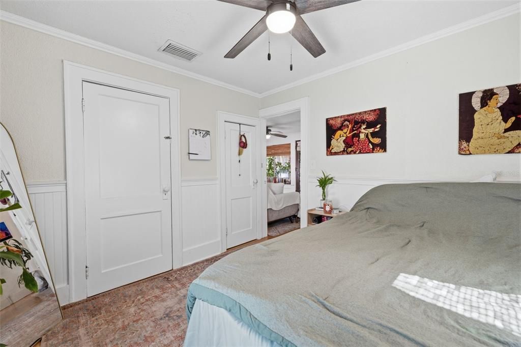 En Venta: $998,000 (6 camas, 5 baños, 2713 Pies cuadrados)