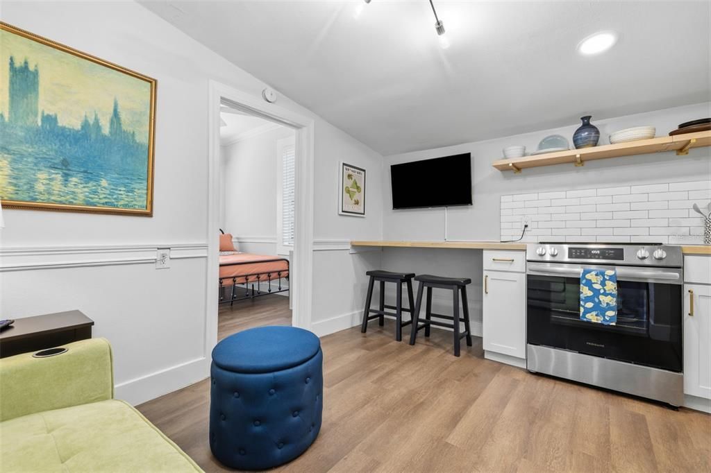 En Venta: $998,000 (6 camas, 5 baños, 2713 Pies cuadrados)