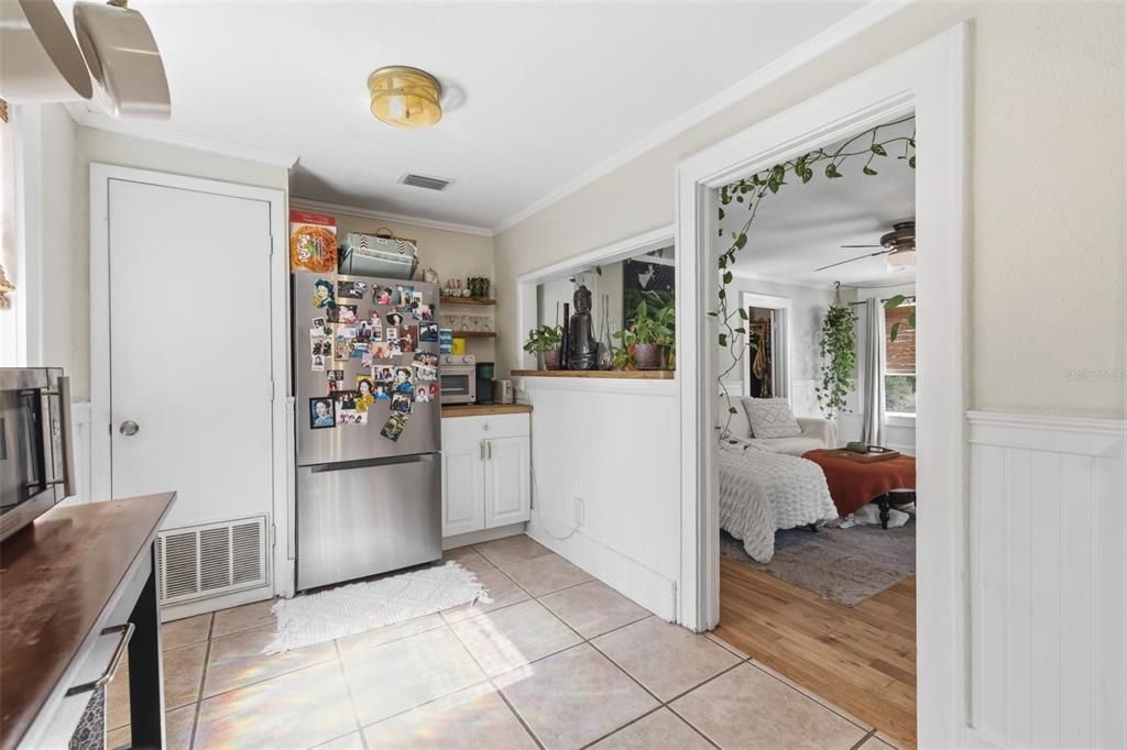 En Venta: $998,000 (6 camas, 5 baños, 2713 Pies cuadrados)