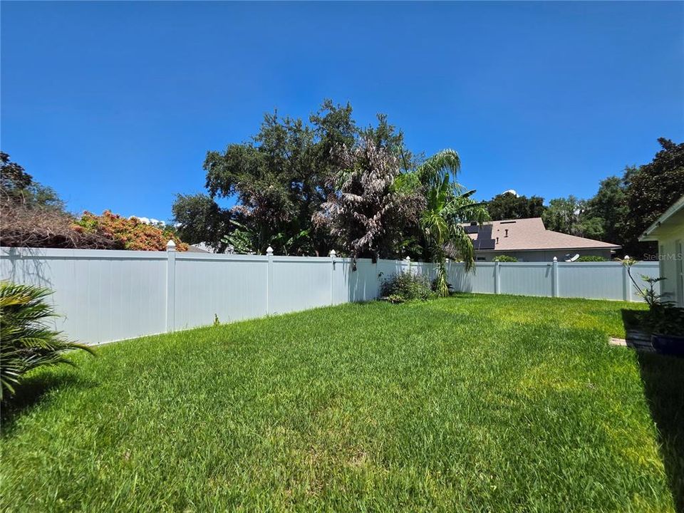 For Rent: $2,500 (4 beds, 2 baths, 1864 Square Feet)