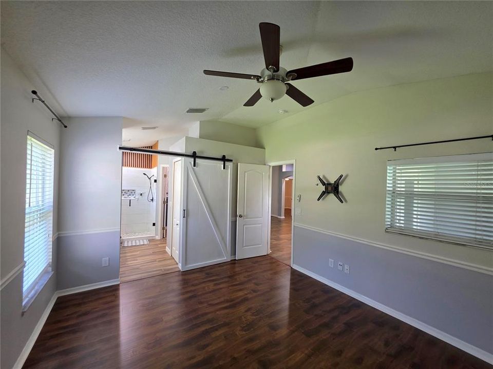 For Rent: $2,500 (4 beds, 2 baths, 1864 Square Feet)