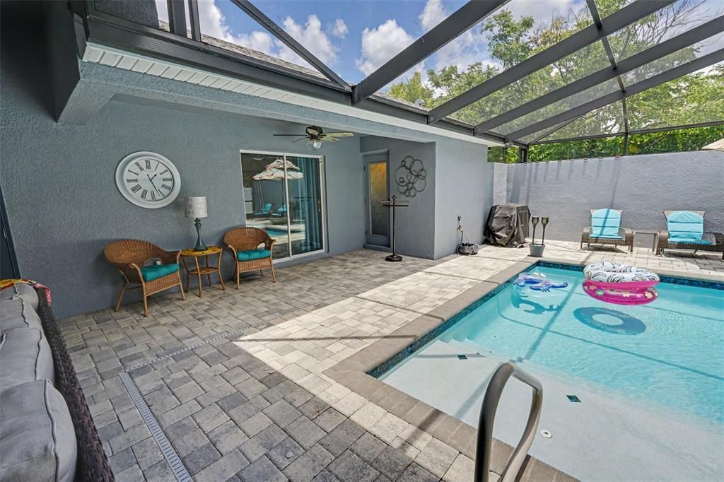 For Sale: $600,000 (3 beds, 3 baths, 2016 Square Feet)
