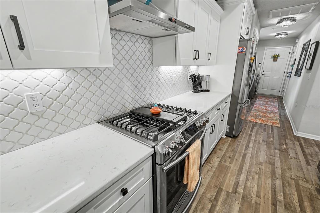 For Sale: $600,000 (3 beds, 3 baths, 2016 Square Feet)