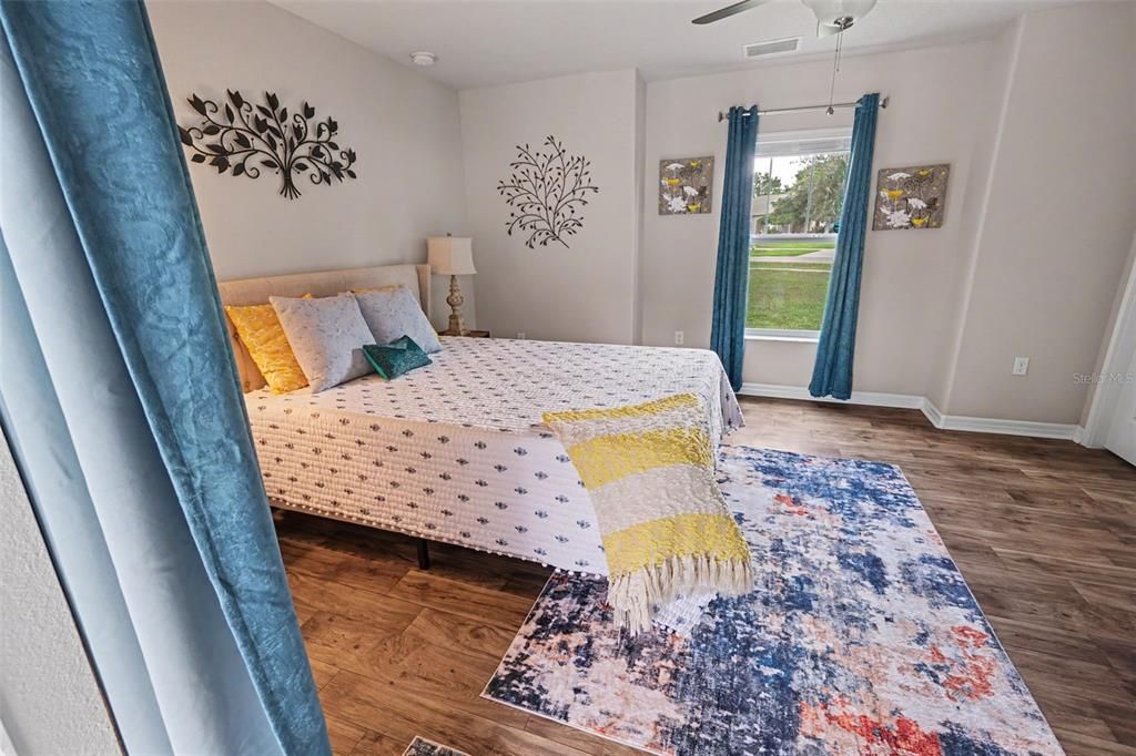 For Sale: $600,000 (3 beds, 3 baths, 2016 Square Feet)