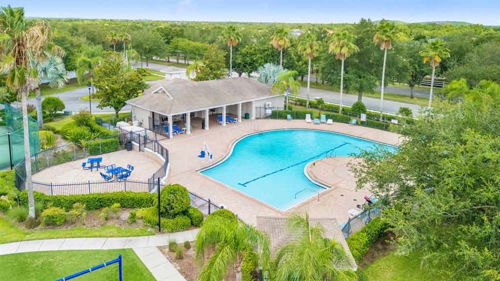 For Sale: $449,900 (6 beds, 3 baths, 2683 Square Feet)