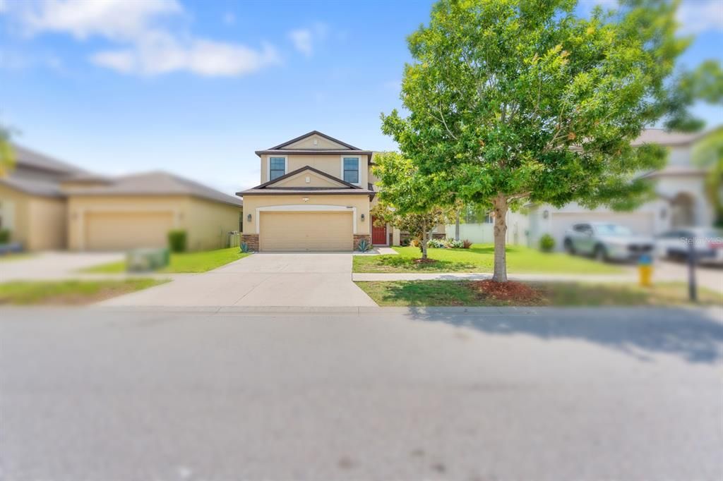 For Sale: $449,900 (6 beds, 3 baths, 2683 Square Feet)