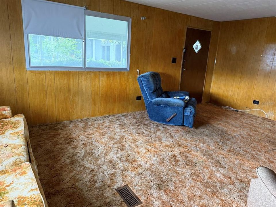 На продажу: $100,000 (2 спален, 2 ванн, 966 Квадратных фут)