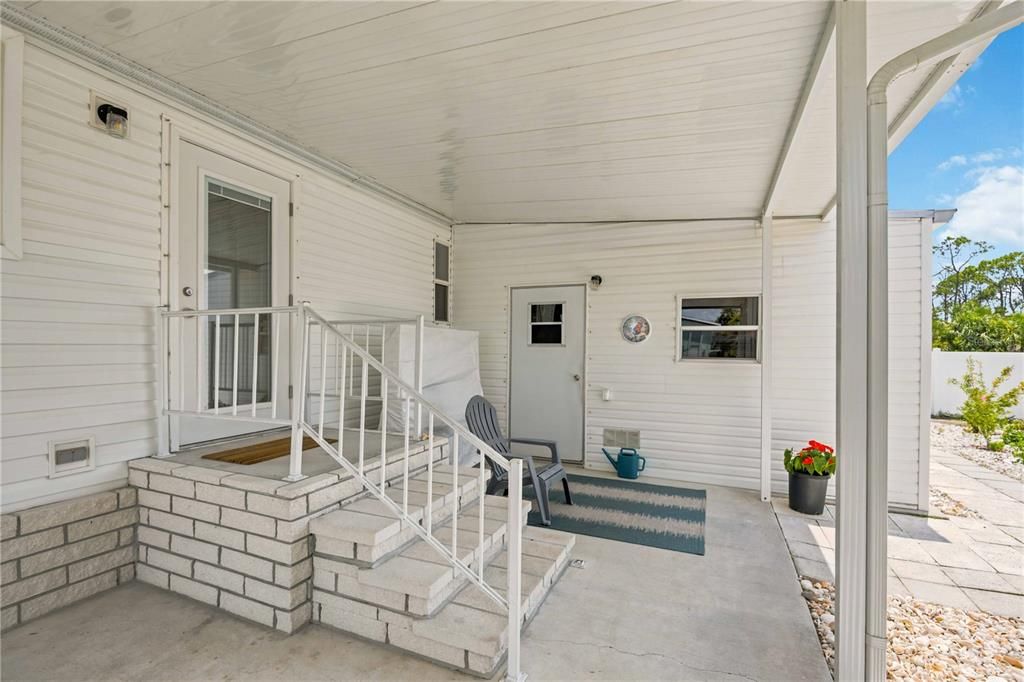 For Sale: $164,900 (2 beds, 2 baths, 1232 Square Feet)