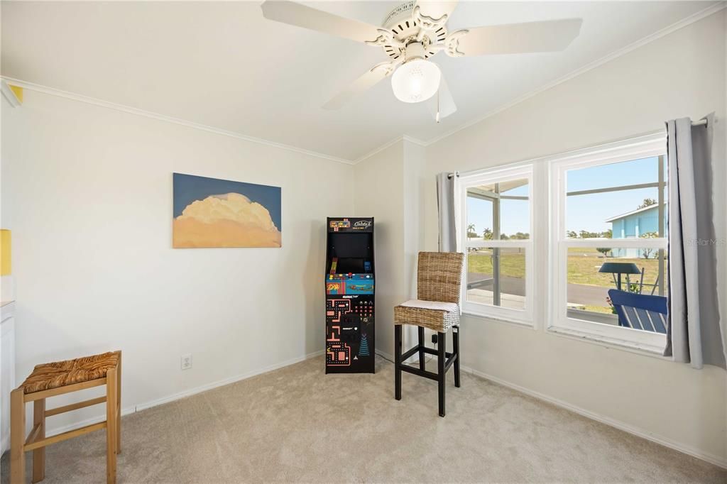 For Sale: $164,900 (2 beds, 2 baths, 1232 Square Feet)