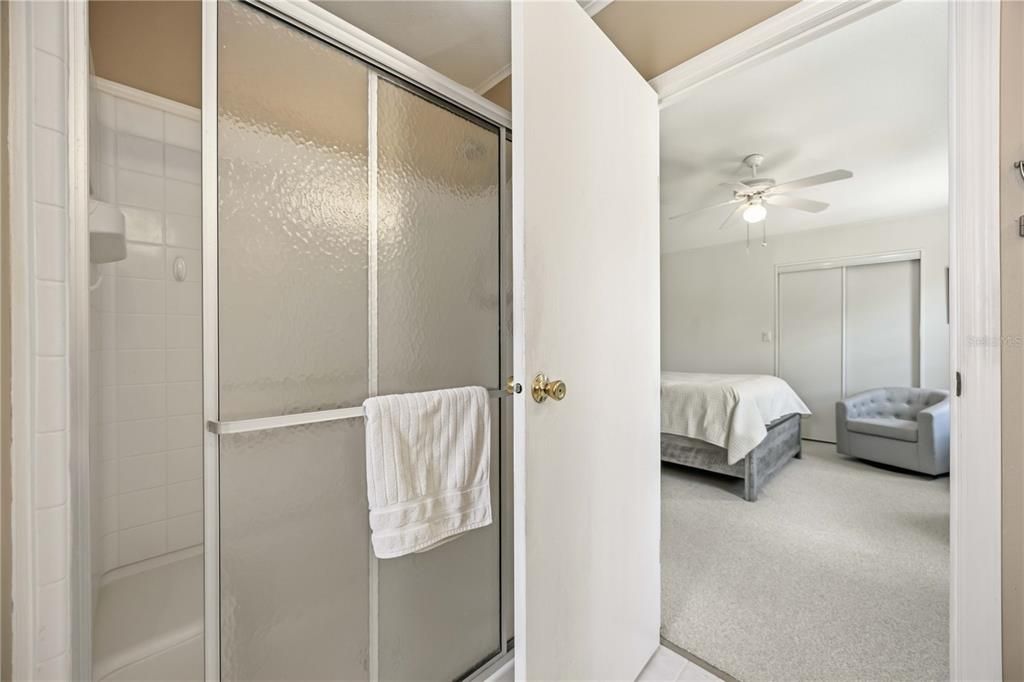 For Sale: $164,900 (2 beds, 2 baths, 1232 Square Feet)