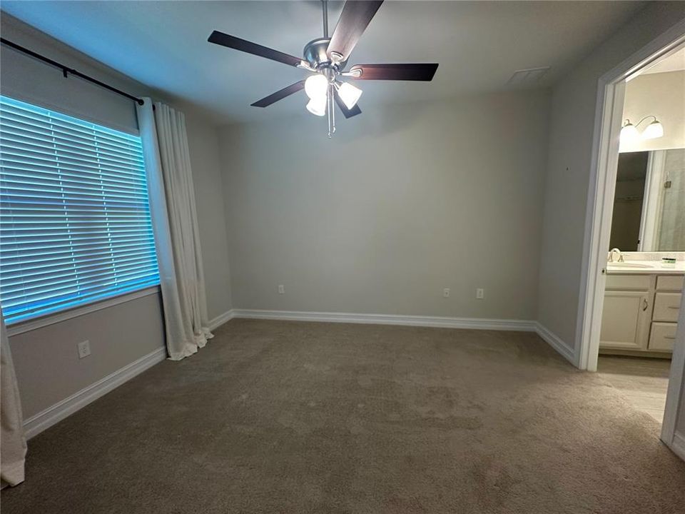 For Rent: $2,250 (2 beds, 2 baths, 1496 Square Feet)