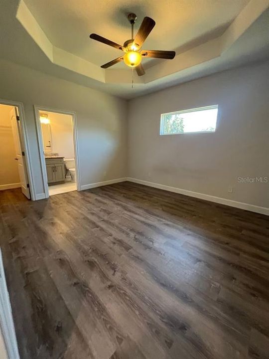 For Rent: $1,700 (3 beds, 2 baths, 1400 Square Feet)