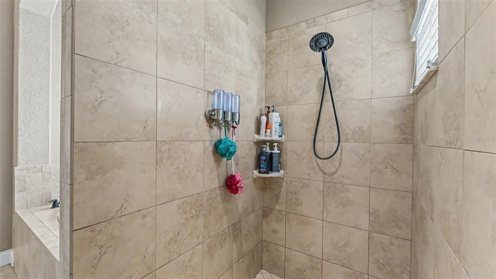 For Sale: $869,900 (4 beds, 4 baths, 3383 Square Feet)
