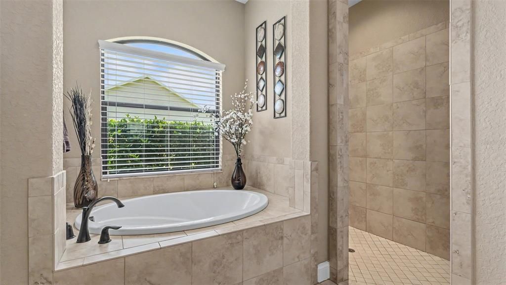 For Sale: $869,900 (4 beds, 4 baths, 3383 Square Feet)