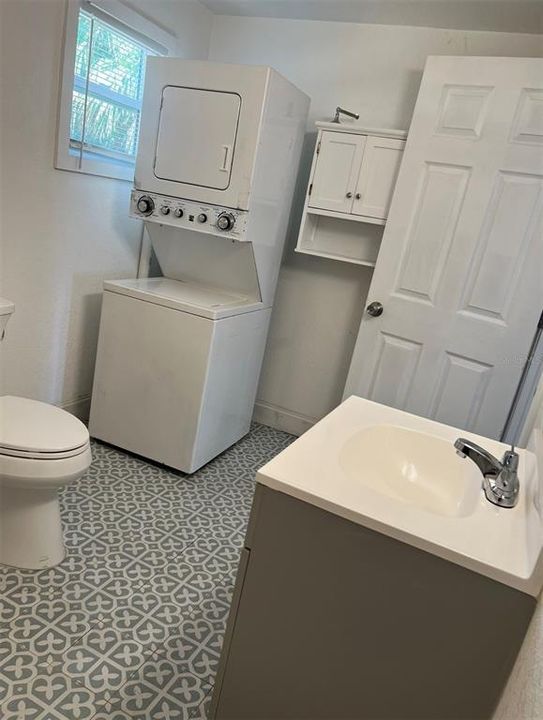 En Venta: $499,000 (5 camas, 0 baños, 1930 Pies cuadrados)
