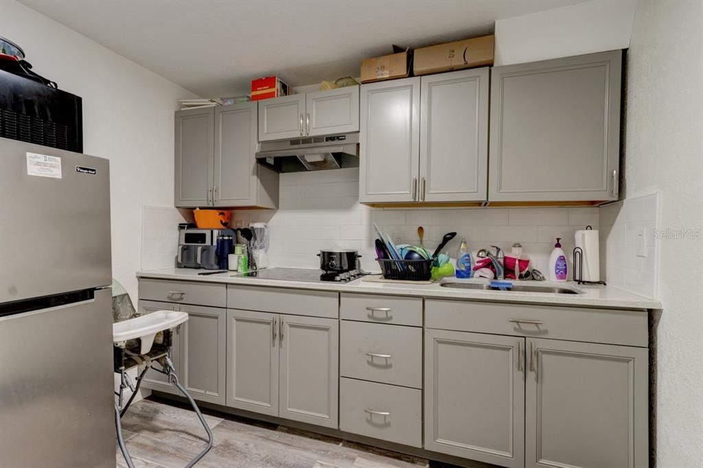 En Venta: $499,000 (5 camas, 0 baños, 1930 Pies cuadrados)