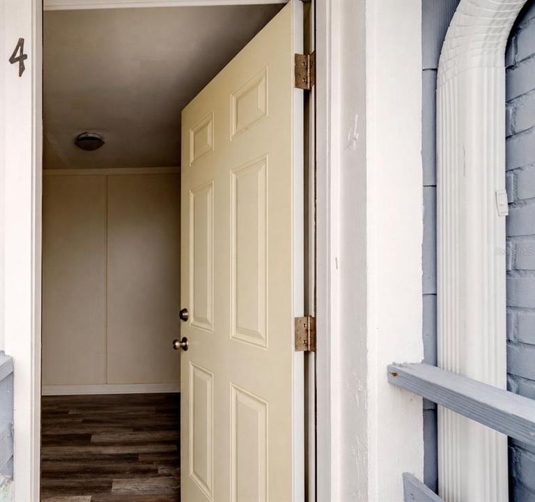 En Venta: $499,000 (5 camas, 0 baños, 1930 Pies cuadrados)