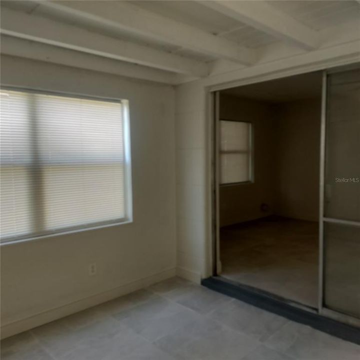 В аренду: $1,350 (2 спален, 1 ванн, 1008 Квадратных фут)