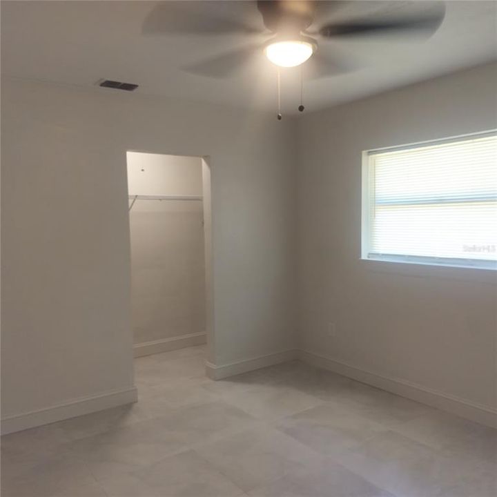 В аренду: $1,350 (2 спален, 1 ванн, 1008 Квадратных фут)