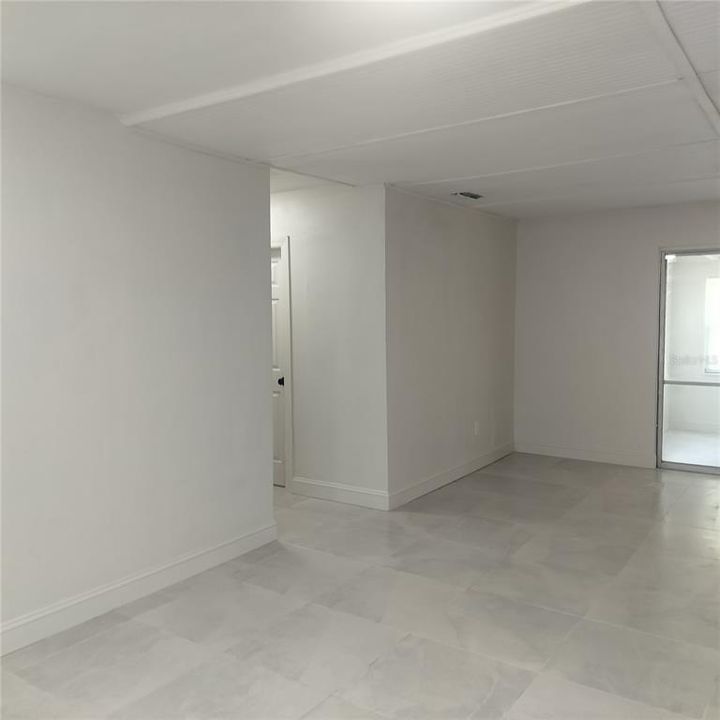 В аренду: $1,350 (2 спален, 1 ванн, 1008 Квадратных фут)