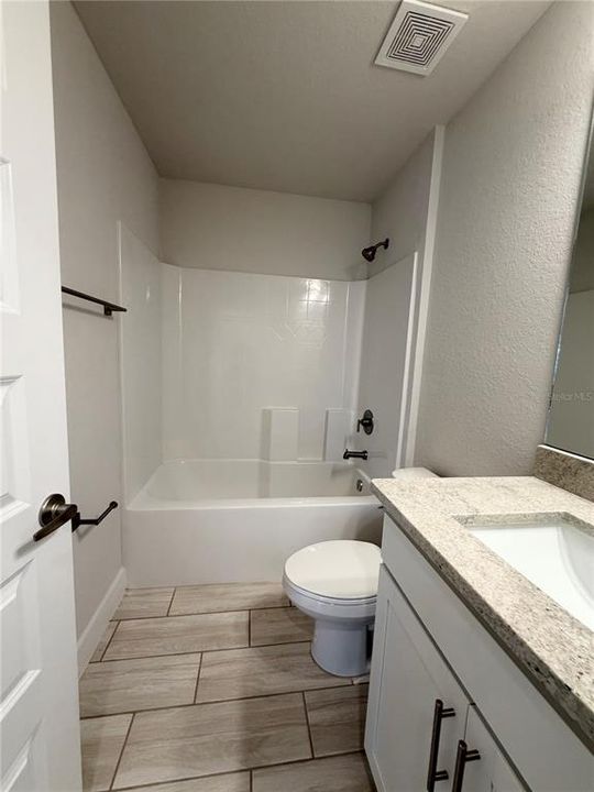 For Rent: $2,200 (3 beds, 2 baths, 1545 Square Feet)