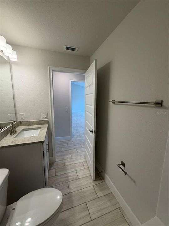 For Rent: $2,200 (3 beds, 2 baths, 1545 Square Feet)