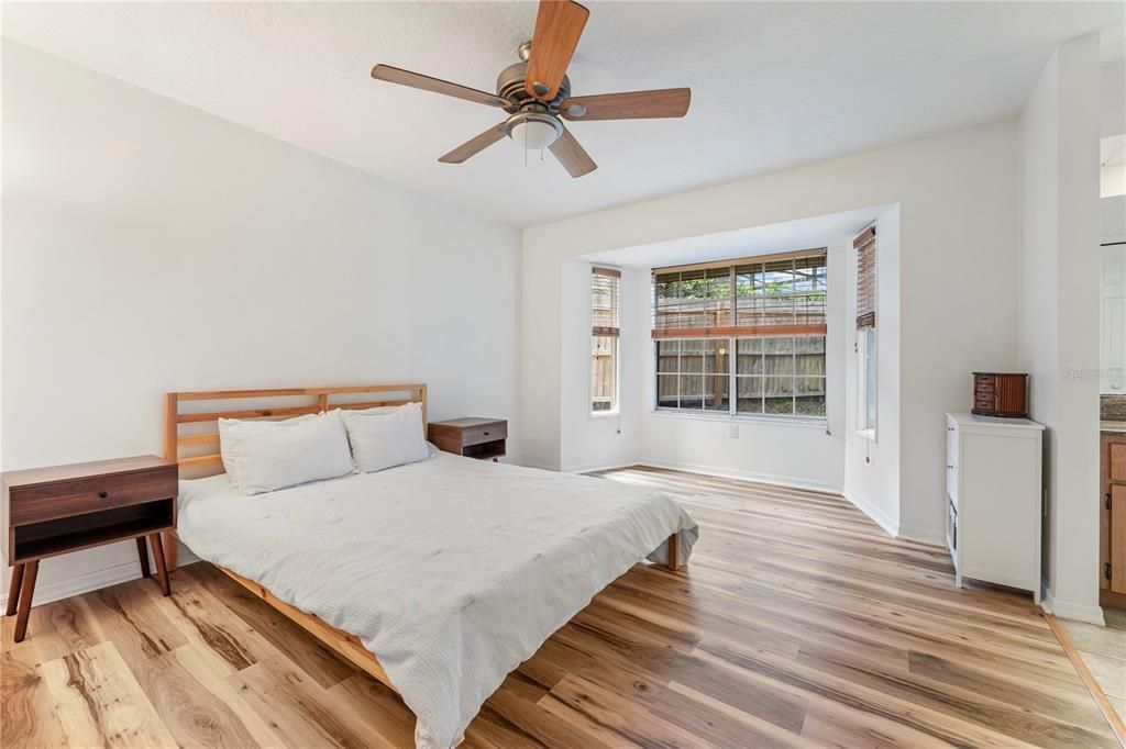 En Venta: $325,000 (3 camas, 2 baños, 1285 Pies cuadrados)