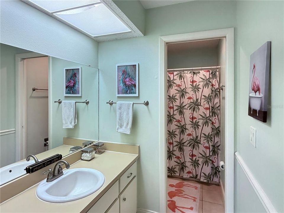 На продажу: $279,000 (2 спален, 2 ванн, 1424 Квадратных фут)