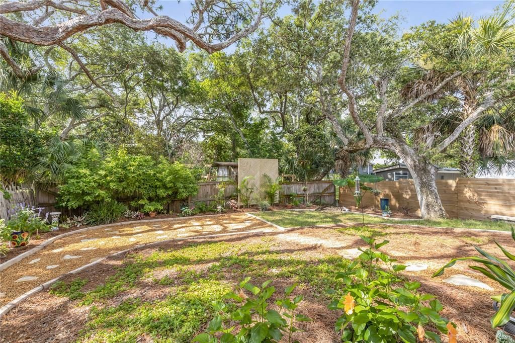 En Venta: $1,100,000 (3 camas, 2 baños, 2084 Pies cuadrados)