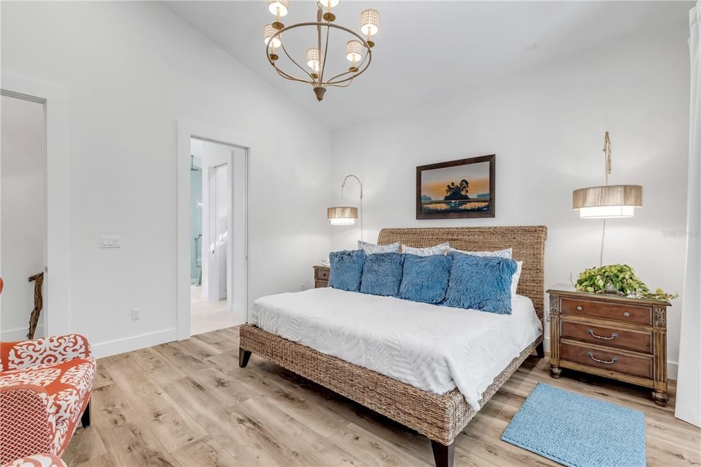 En Venta: $1,100,000 (3 camas, 2 baños, 2084 Pies cuadrados)