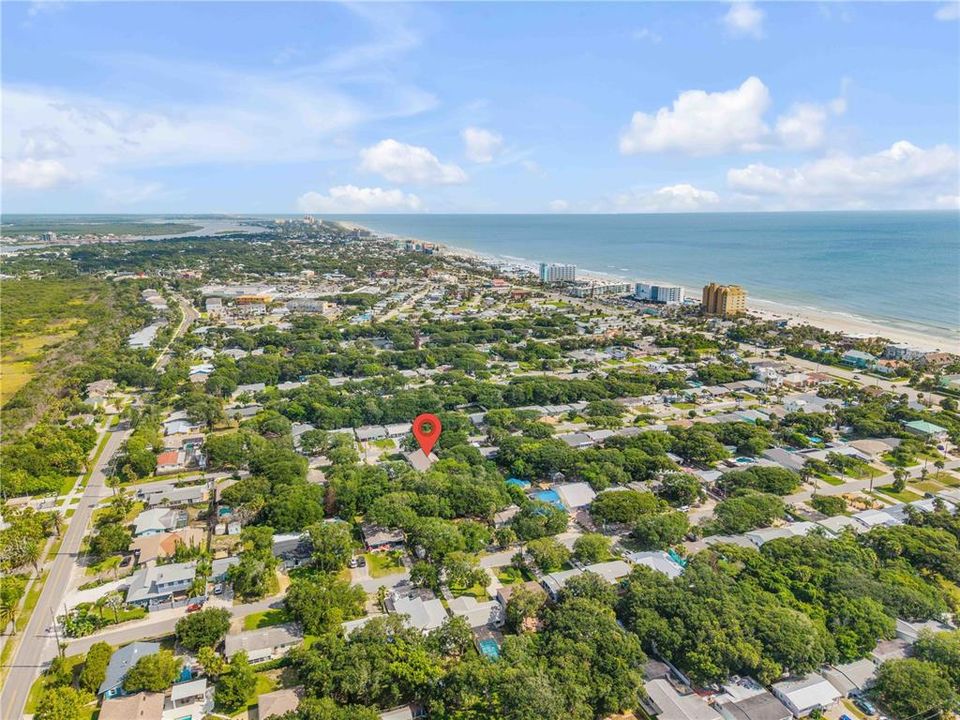 En Venta: $1,100,000 (3 camas, 2 baños, 2084 Pies cuadrados)