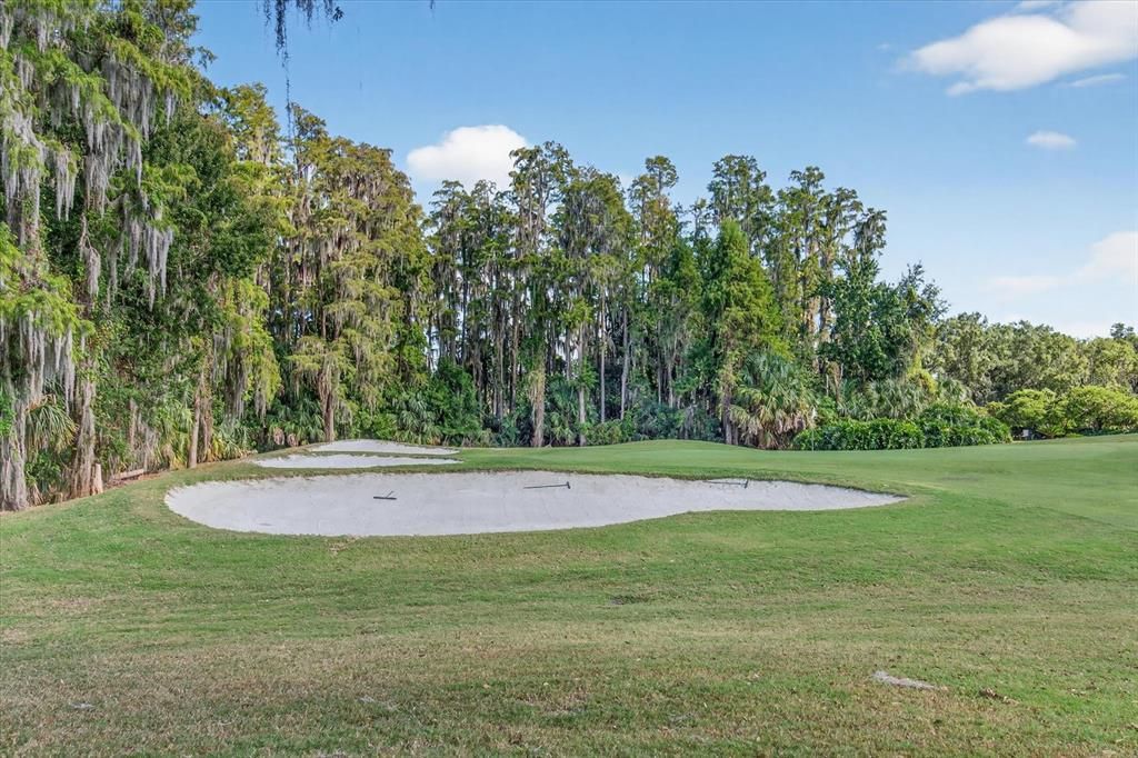 For Rent: $1,800 (1 beds, 1 baths, 819 Square Feet)