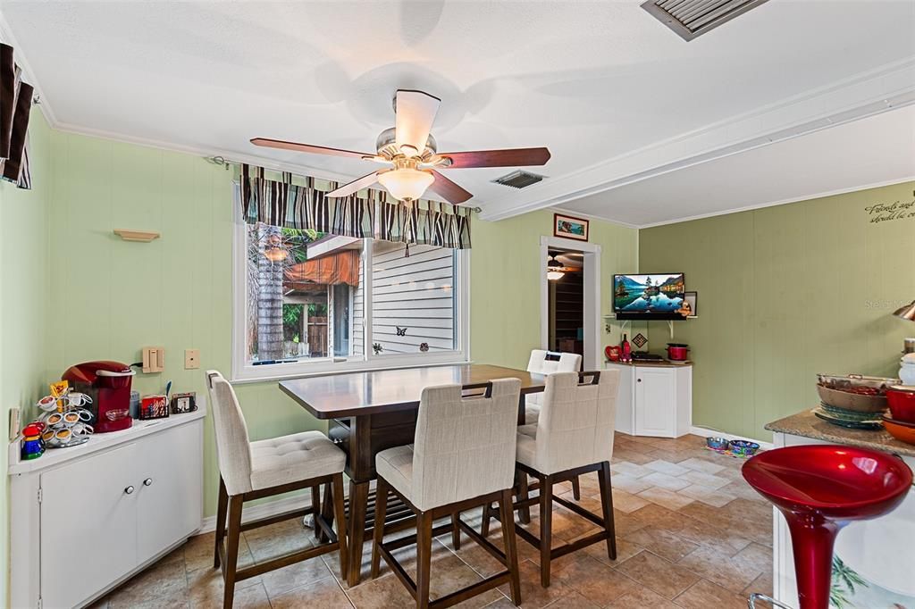For Sale: $285,000 (3 beds, 2 baths, 1773 Square Feet)