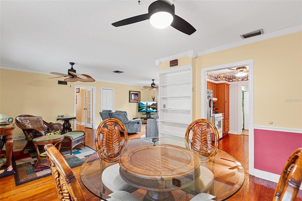 For Sale: $285,000 (3 beds, 2 baths, 1773 Square Feet)