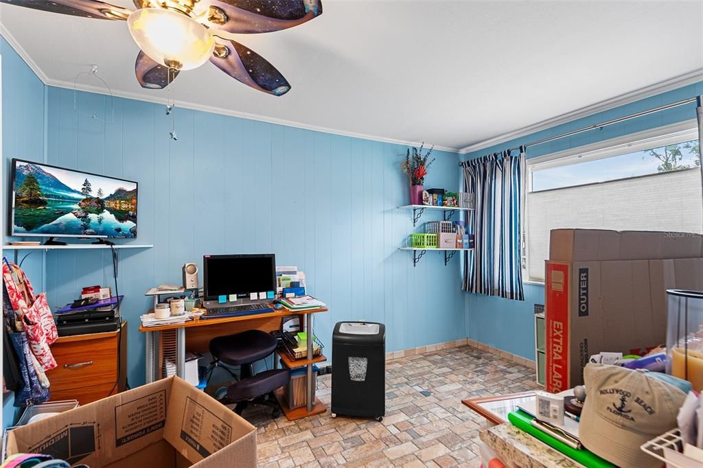 For Sale: $285,000 (3 beds, 2 baths, 1773 Square Feet)