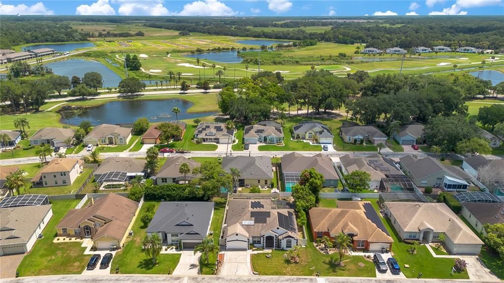 For Sale: $389,900 (4 beds, 2 baths, 2500 Square Feet)