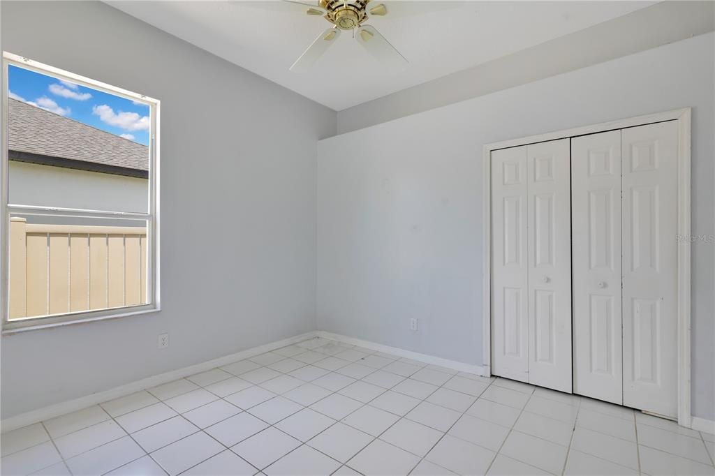 For Sale: $389,900 (4 beds, 2 baths, 2500 Square Feet)