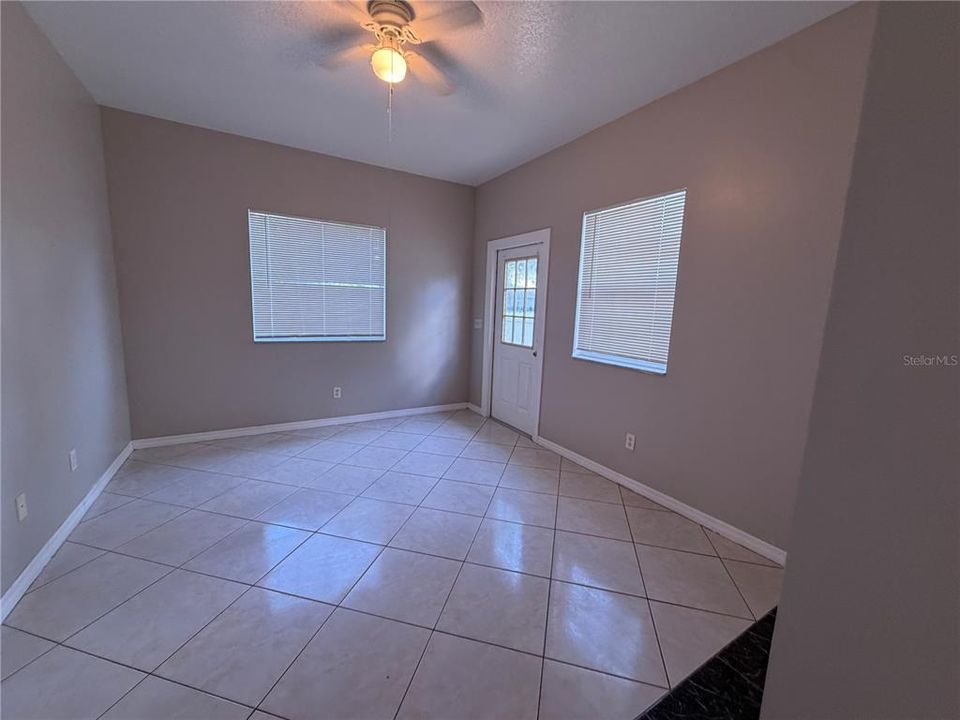For Rent: $2,700 (3 beds, 2 baths, 1644 Square Feet)