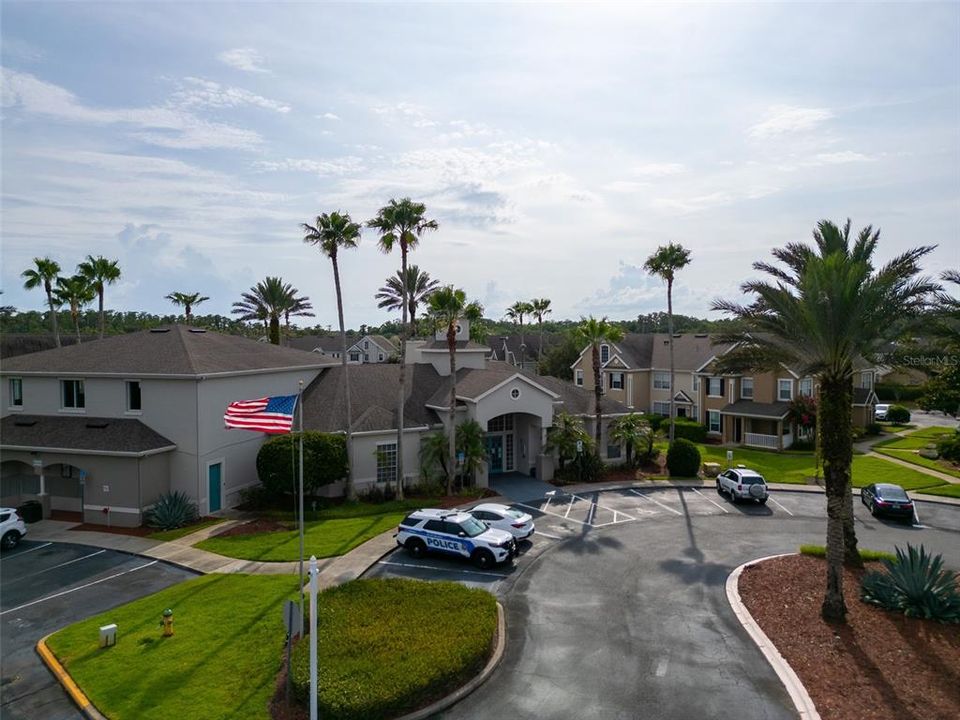 For Rent: $1,450 (1 beds, 1 baths, 495 Square Feet)