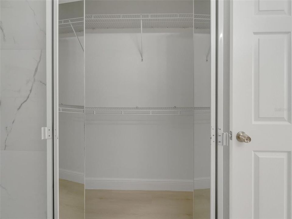For Rent: $1,450 (1 beds, 1 baths, 495 Square Feet)