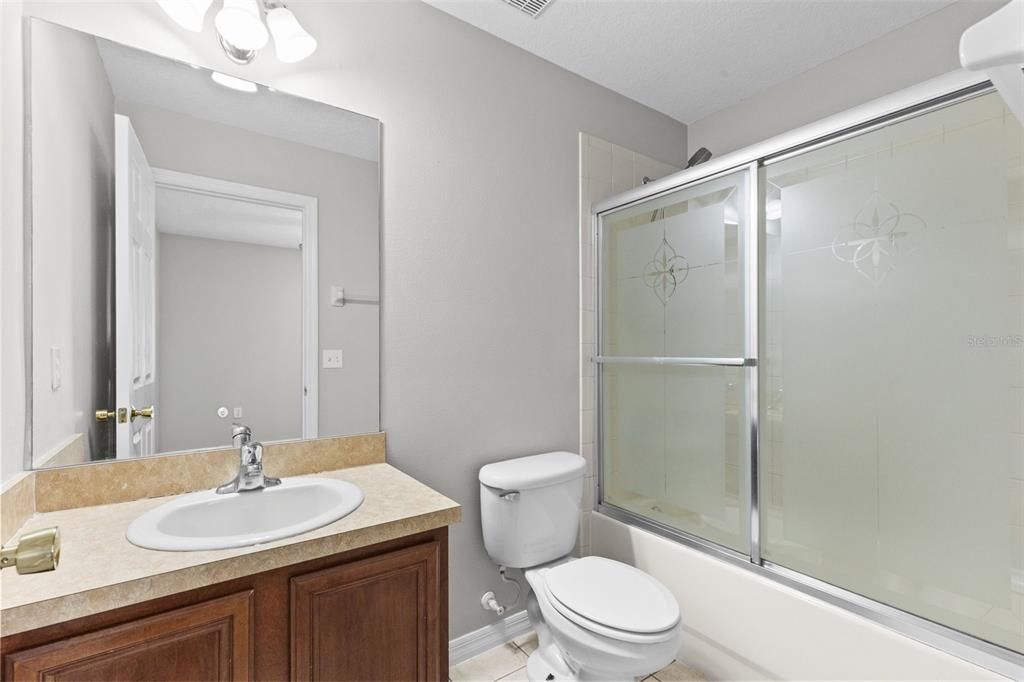 В аренду: $1,675 (2 спален, 2 ванн, 1120 Квадратных фут)