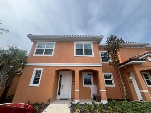 For Rent: $2,350 (3 beds, 2 baths, 1474 Square Feet)
