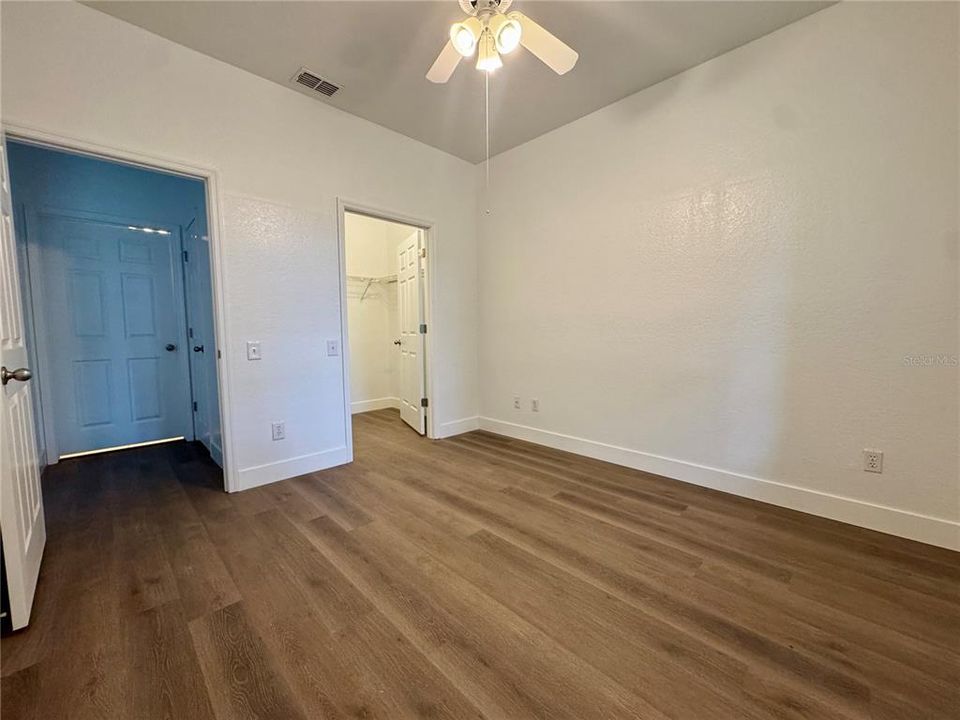 For Sale: $224,900 (2 beds, 2 baths, 1050 Square Feet)