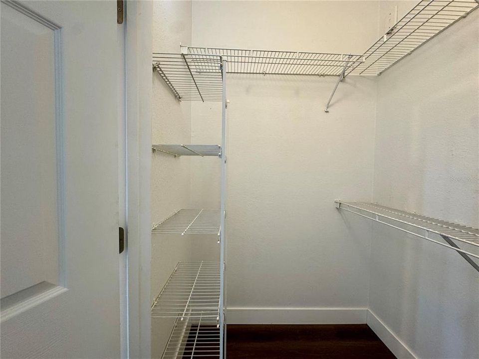For Sale: $224,900 (2 beds, 2 baths, 1050 Square Feet)