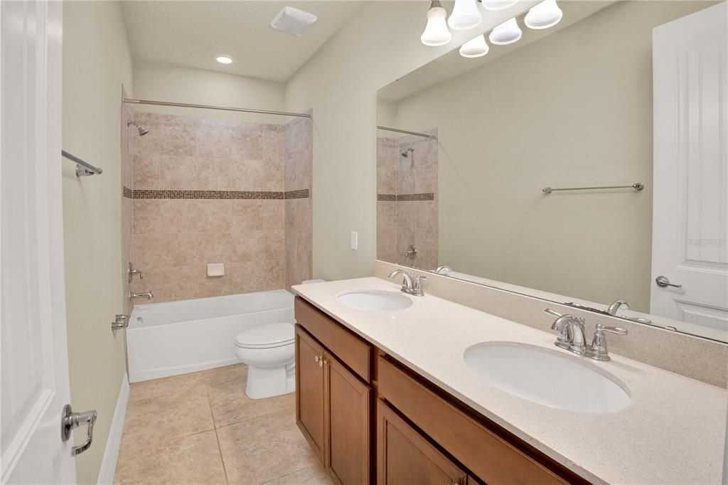 For Sale: $1,399,000 (5 beds, 4 baths, 4092 Square Feet)