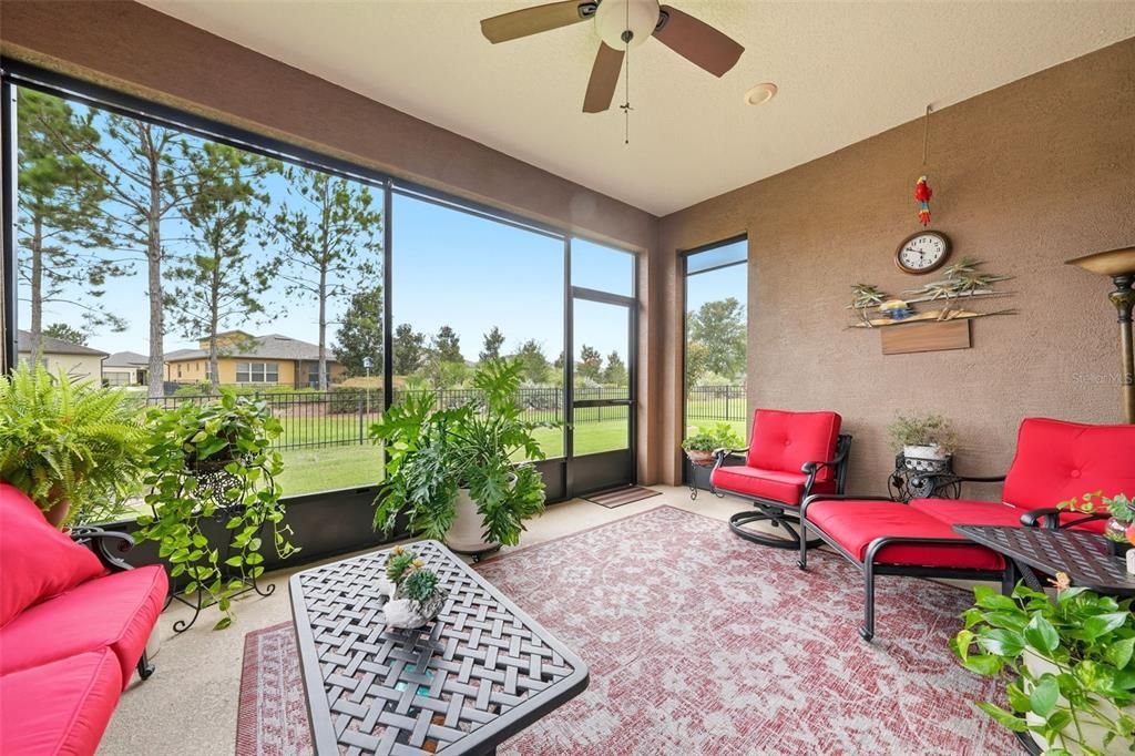 En Venta: $405,000 (2 camas, 2 baños, 1964 Pies cuadrados)