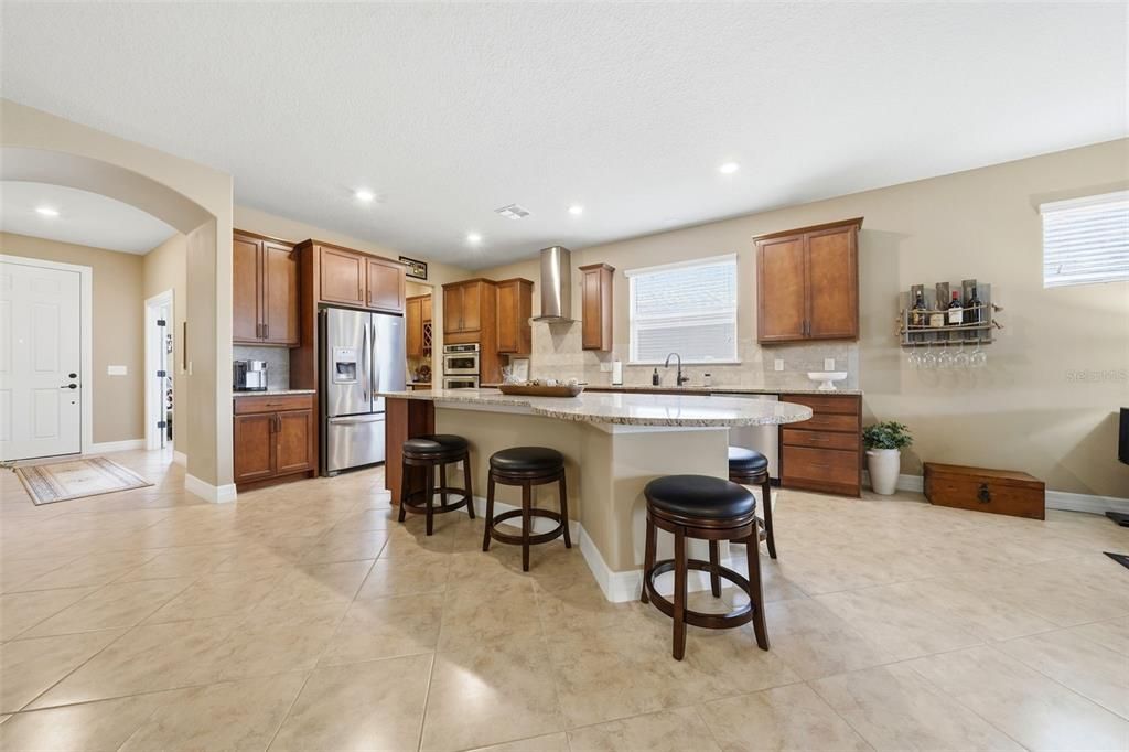 En Venta: $405,000 (2 camas, 2 baños, 1964 Pies cuadrados)