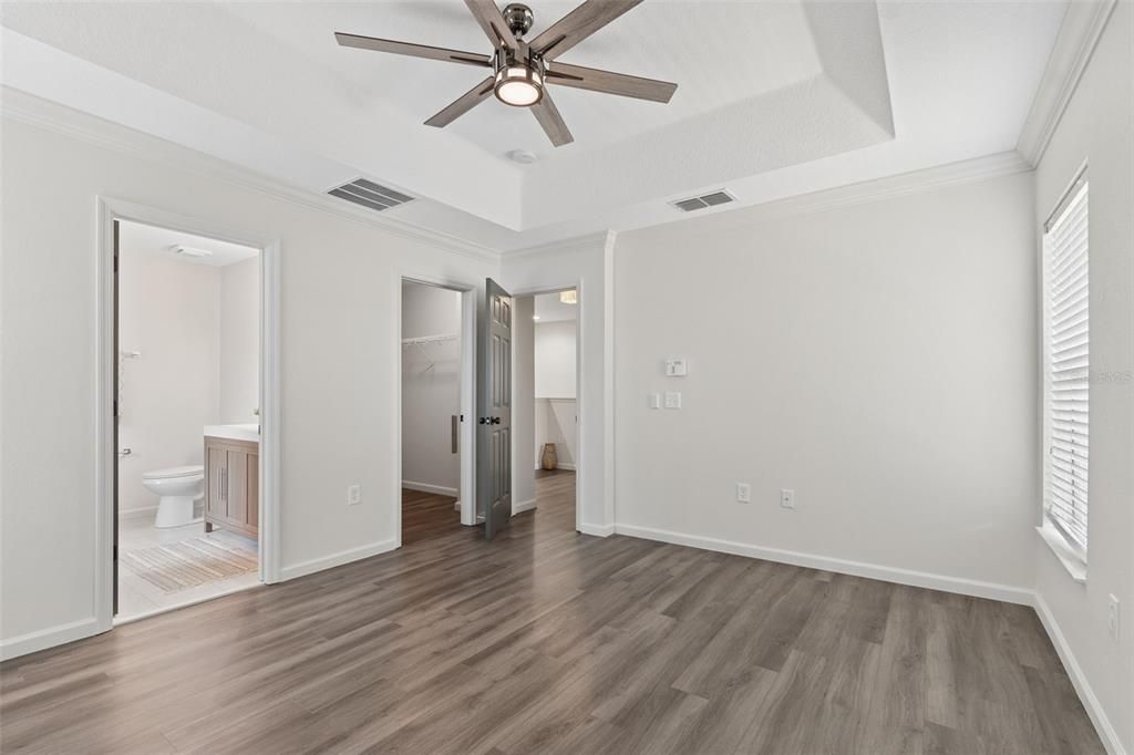 For Sale: $249,000 (4 beds, 3 baths, 1697 Square Feet)