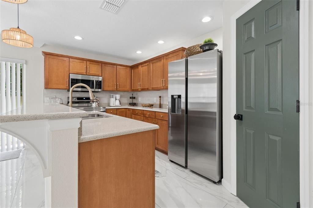 For Sale: $249,000 (4 beds, 3 baths, 1697 Square Feet)