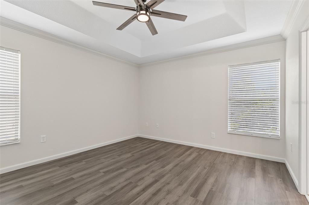For Sale: $249,000 (4 beds, 3 baths, 1697 Square Feet)